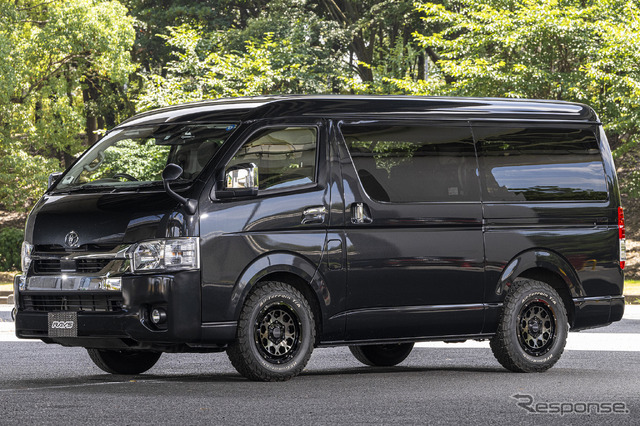 トヨタ ハイエース×レイズ チームデイトナ M9+／16×6.5J IN38、タイヤサイズ：215/70R16