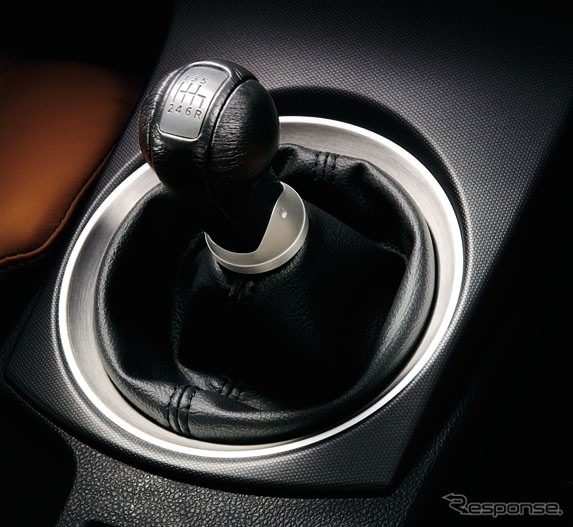 【新型日産『フェアレディZ』発表】「VQ35DE」型3.5リットルV6エンジン