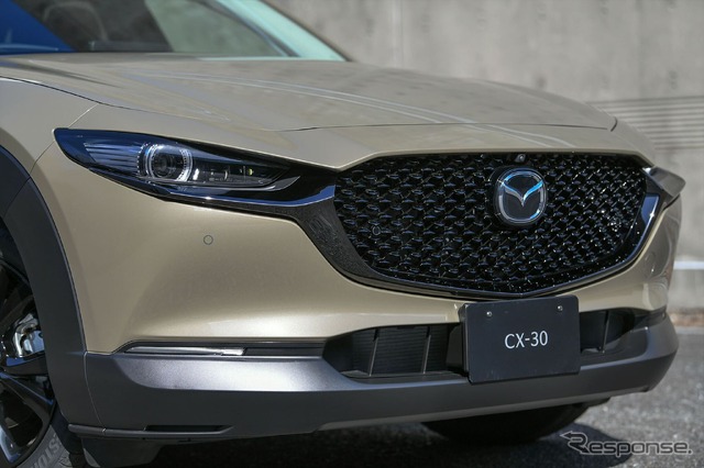 マツダ「CX-30 レトロスポーツエディション」