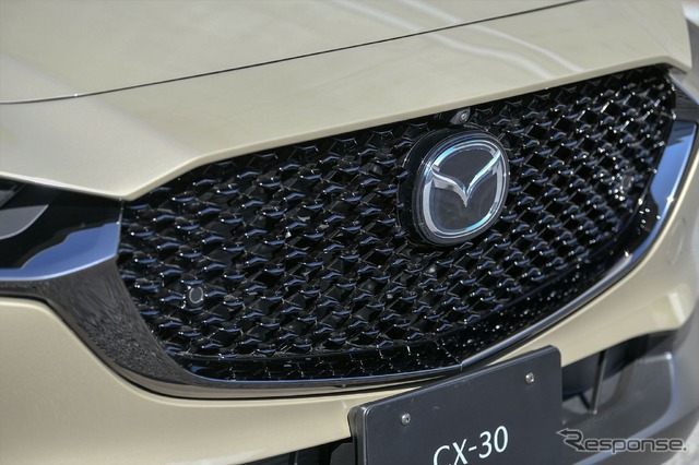 マツダ「CX-30 レトロスポーツエディション」