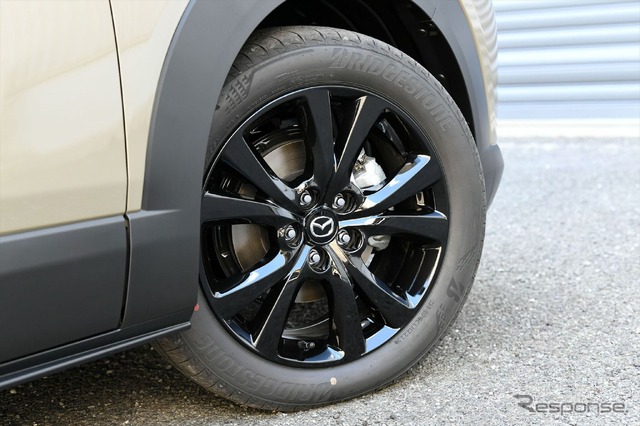 マツダ「CX-30 レトロスポーツエディション」