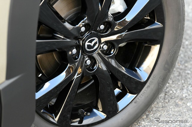 マツダ「CX-30 レトロスポーツエディション」