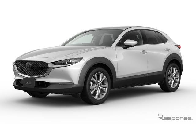 マツダ CX-30（セラミックメタリック）
