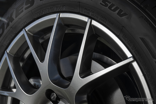 MID Lefinada MOTION3/19×7.0J IN40 235/55R19