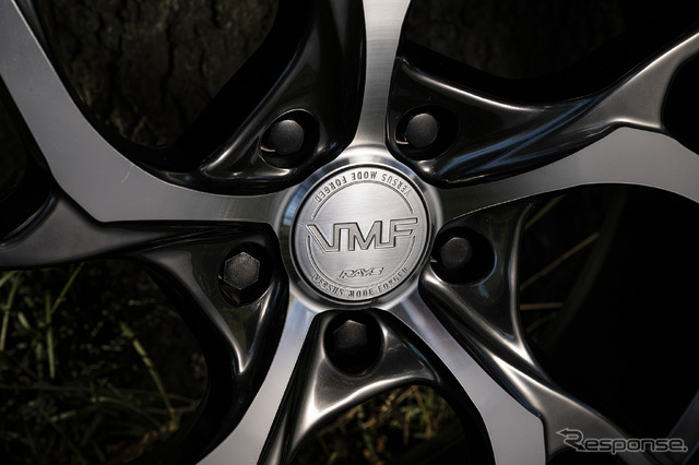 トヨタ アルファード×レイズ VMF C-01/20×8.5J IN38 255/45R20