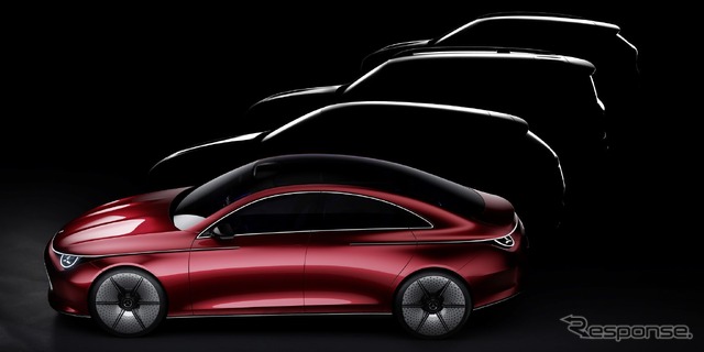 メルセデスベンツの新型EV。手前は『コンセプトCLAクラス』。続いて『CLAシューティングブレーク』、『GLB』、『GLA』の各次期型の可能性も