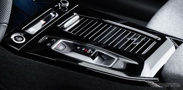 アウディ Q6 e-tron の「Sライン」