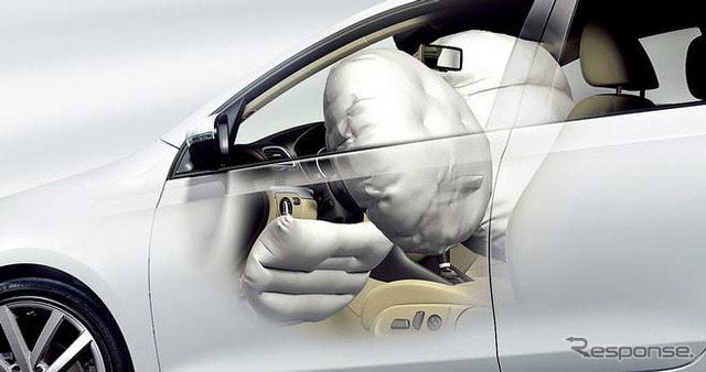 【VW ゴルフ 新型発表】歴代VWで最高の燃費&安全性