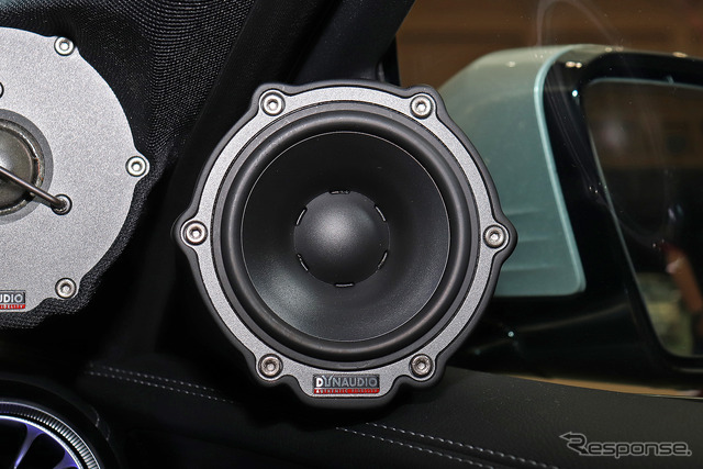 「単体DSP」を核としてシステムが組まれたオーディオカーの一例(製作ショップ:カーオーディオクラブ<大阪府>)。