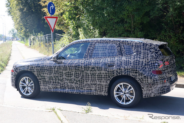 BMW X3 次期型プロトタイプ(スクープ写真)
