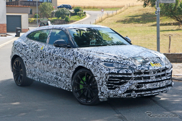 ランボルギーニ ウルスPHEV プロトタイプ(スクープ写真)