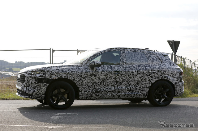 アウディ Q3 次期型プロトタイプ(スクープ写真)