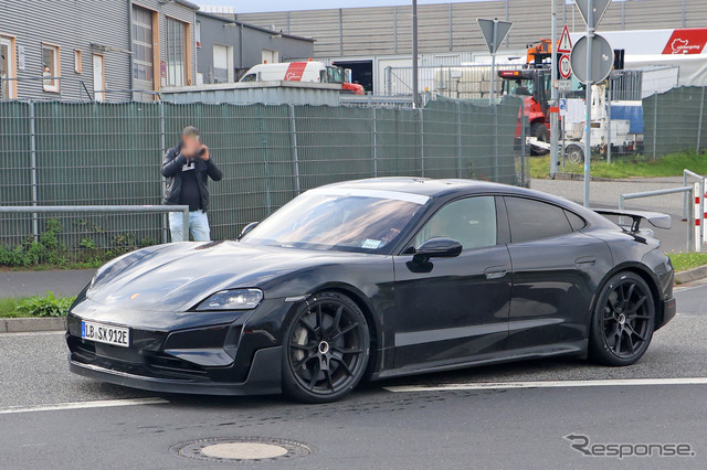 ポルシェ タイカンGT(仮)プロトタイプ(スクープ写真)
