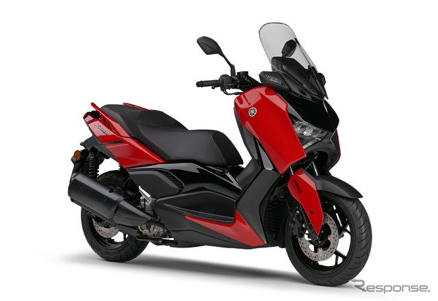 ヤマハ XMAX ABS(レッド)