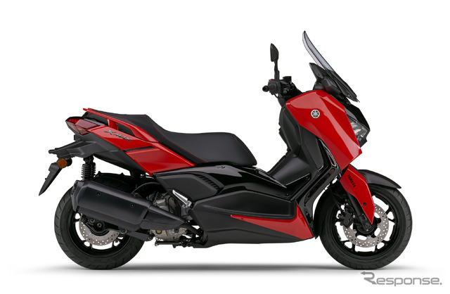 ヤマハ XMAX ABS(レッド)