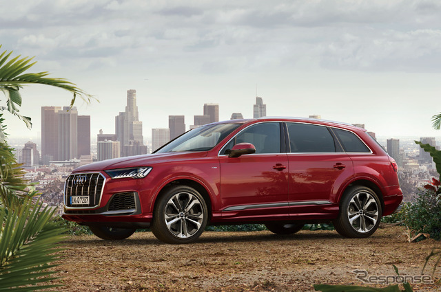 アウディ Q7