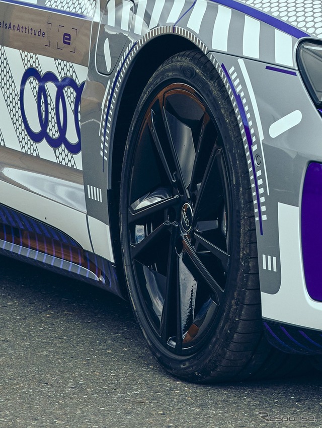 アウディ RS e-tron GT の「アイス・レース・エディション」