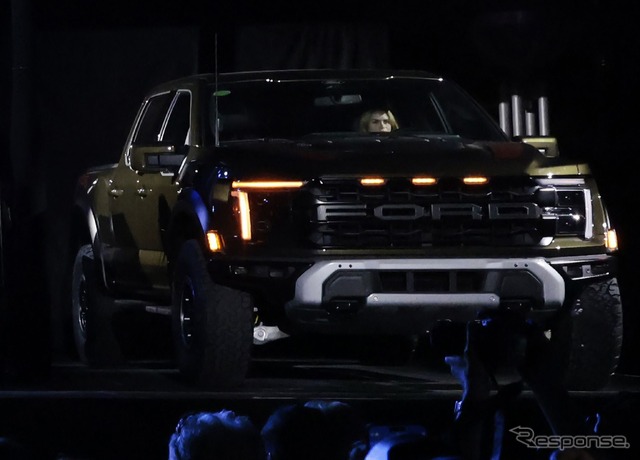 フォード F-150 ラプターの2024年モデル(デトロイトモーターショー2023)