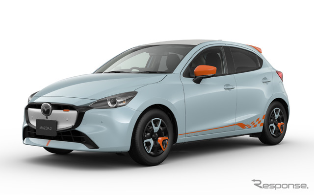 マツダ2 15 BD 用品架装パッケージ「ROOKIE DRIVE」（エアストリームブルーマイカ）