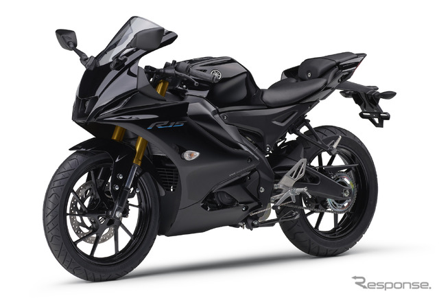 ヤマハ YZF-R15(ブラック)