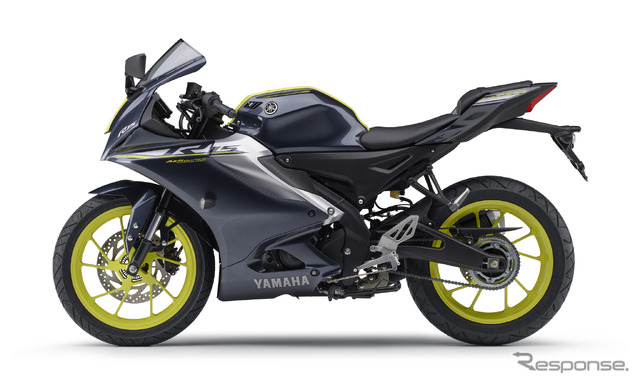 ヤマハ YZF-R15(ダークグレー)