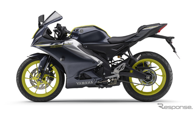 ヤマハ YZF-R125(ダークグレー)