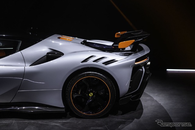 フェラーリ SF90 XX ストラダーレ