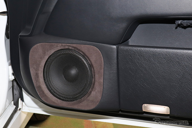 「パワーアンプ内蔵DSP」が搭載されたオーディオカーの一例(製作ショップ:アミューズ<広島県>)。
