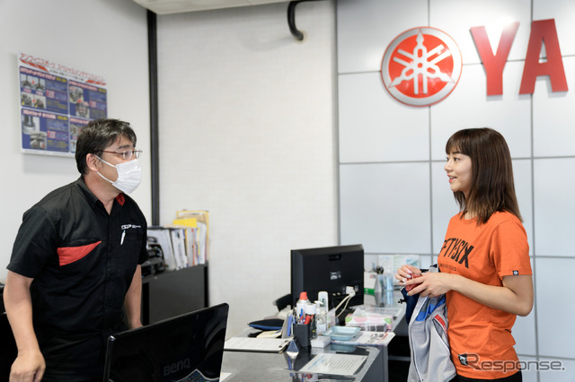 「地元の方もいますが、地方からツーリング目的で来られてレンタルバイクで福島の景色や食を楽しむ方もたくさんいます。女性も多いですよ」とYSP福島の菱沼店長