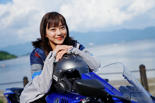 指出瑞貴さんはタンデム歴26年を経て、普通自動二輪免許を取得。愛車はXSR700など