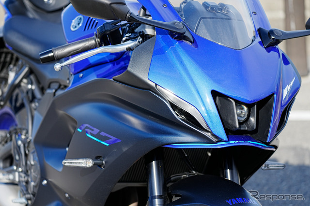ヤマハ YZF-R7