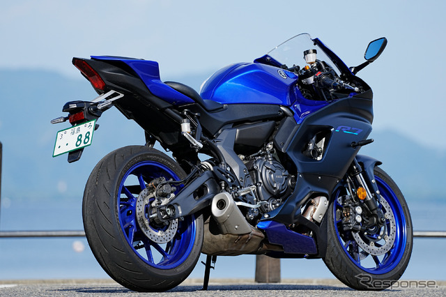 ヤマハ YZF-R7