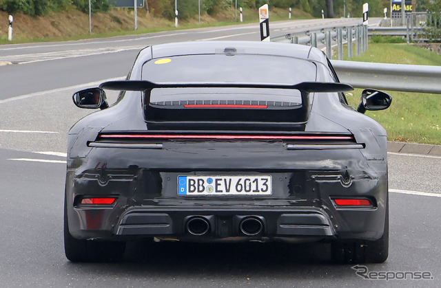 ポルシェ 911 GTSハイブリッド プロトタイプ エアロパッケージ(スクープ写真)