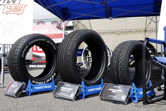 左からオープンカントリー AT EX (225/65R17)、 プロクセス CL1 SUV(225/55R19) 、プロクセス TR1(195/50R16)