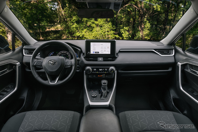 トヨタ RAV4 ハイブリッド の2024年モデルの「ウッドランド・エディション」