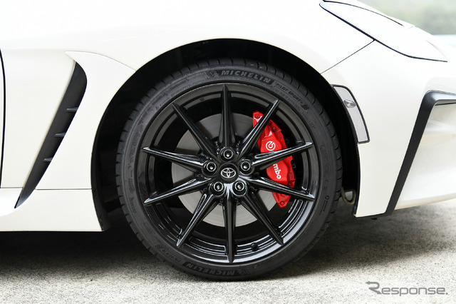 トヨタ GR86 RZ“40th Anniversary Limited”(クリスタルホワイトパール)