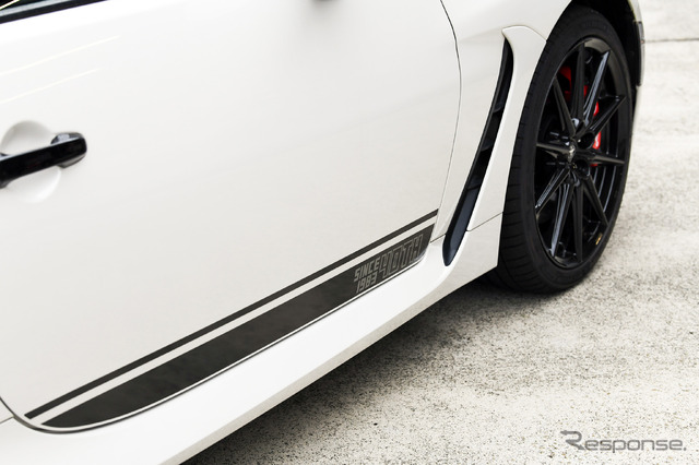 トヨタ GR86 RZ“40th Anniversary Limited”(クリスタルホワイトパール)