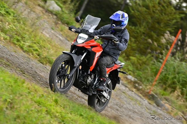 スズキ Vストローム250SX