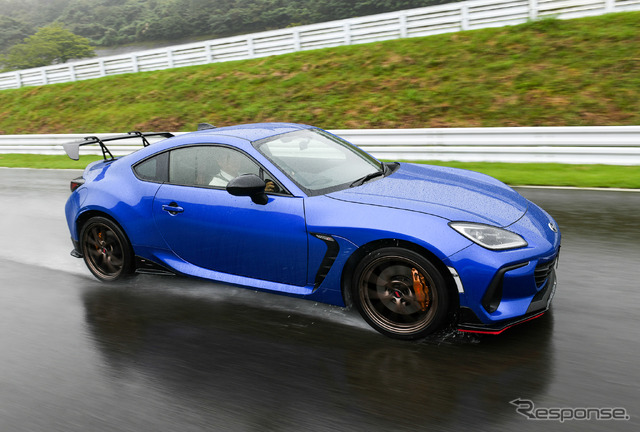 スバル BRZ STIスポーツ(STIスポーツパーツ装着車)