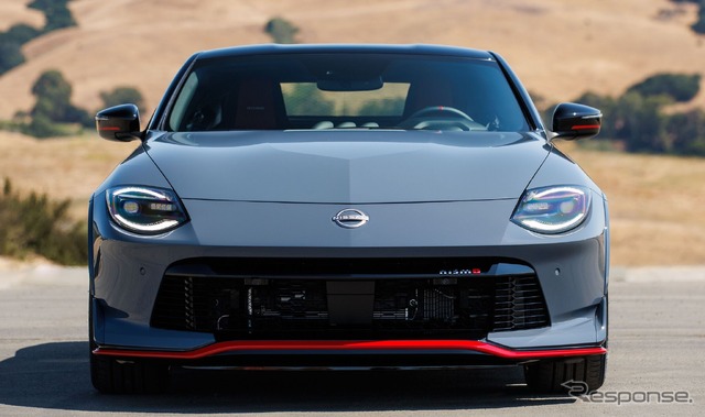 日産 Z NISMO(日本名:フェアレディZ NISMO に相当)米国仕様
