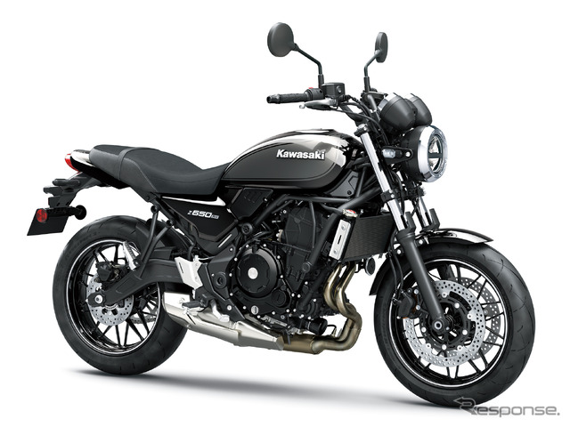 Z650RS エボニー×メタリックマットカーボングレー