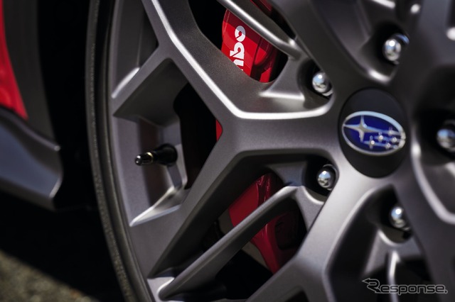 スバル WRX TR のティザー写真