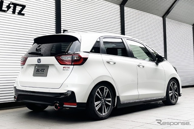 カーボンレッドテールセット（CR）［63584C］ホンダ・フィット e:HEV RS（GR3）用実装例