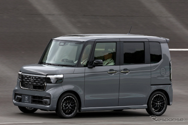 ホンダ N-BOX カスタム 新型