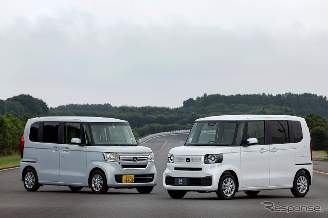 ホンダ N-BOX 旧型(左)と新型(右)