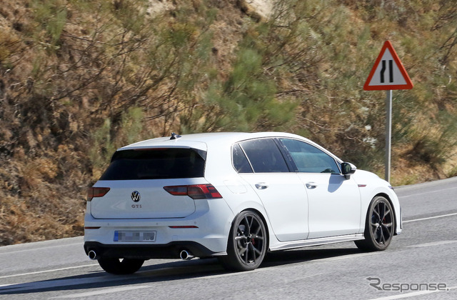 VW ゴルフ GTI 改良新型 プロトタイプ(スクープ写真)