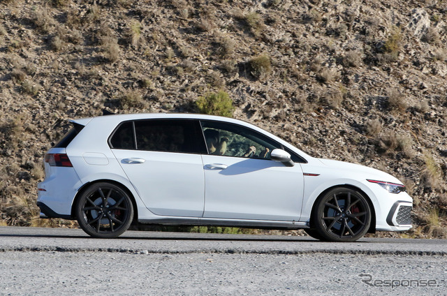 VW ゴルフ GTI 改良新型 プロトタイプ(スクープ写真)