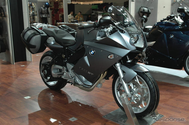 BMW、F800STとR1200シリーズを値上げ