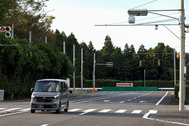 ホンダ N-BOXカスタム 新型
