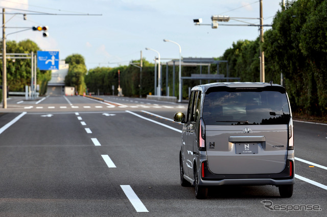 ホンダ N-BOXカスタム 新型
